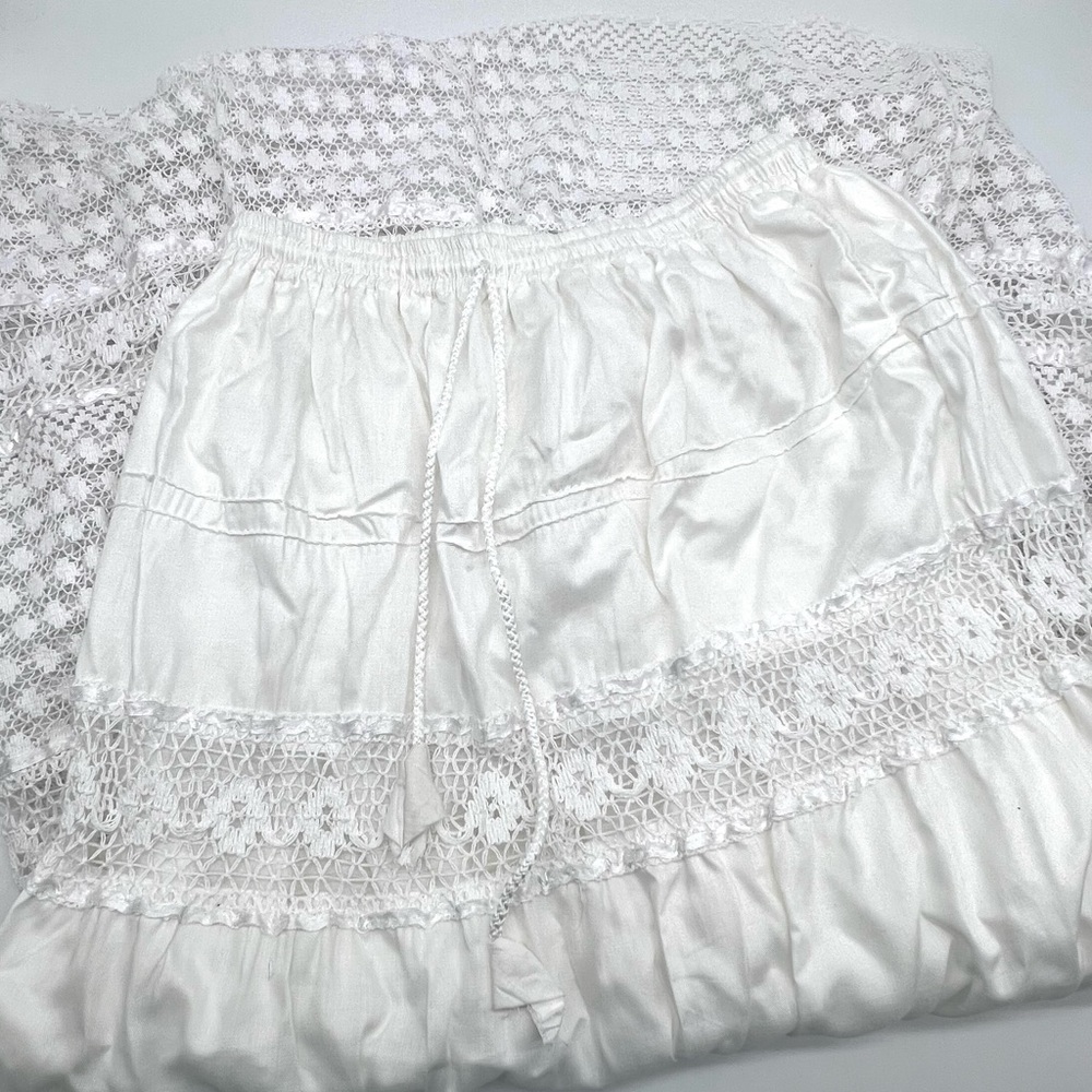 Cottagecore Long White Skirt - Picture 6 of 12